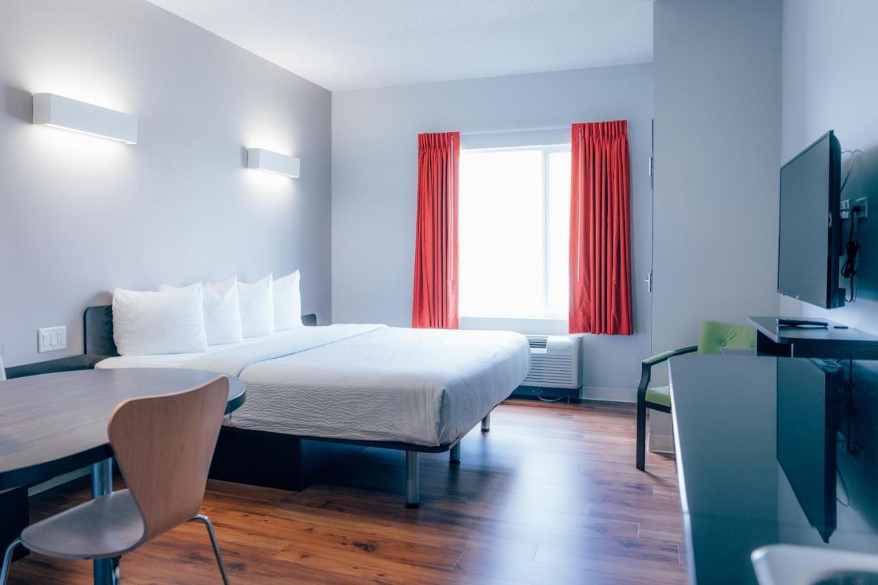 Motel 6 Airdrie Eksteriør billede