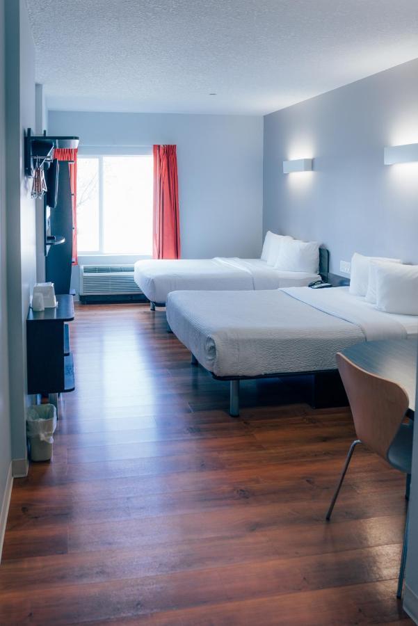 Motel 6 Airdrie Eksteriør billede